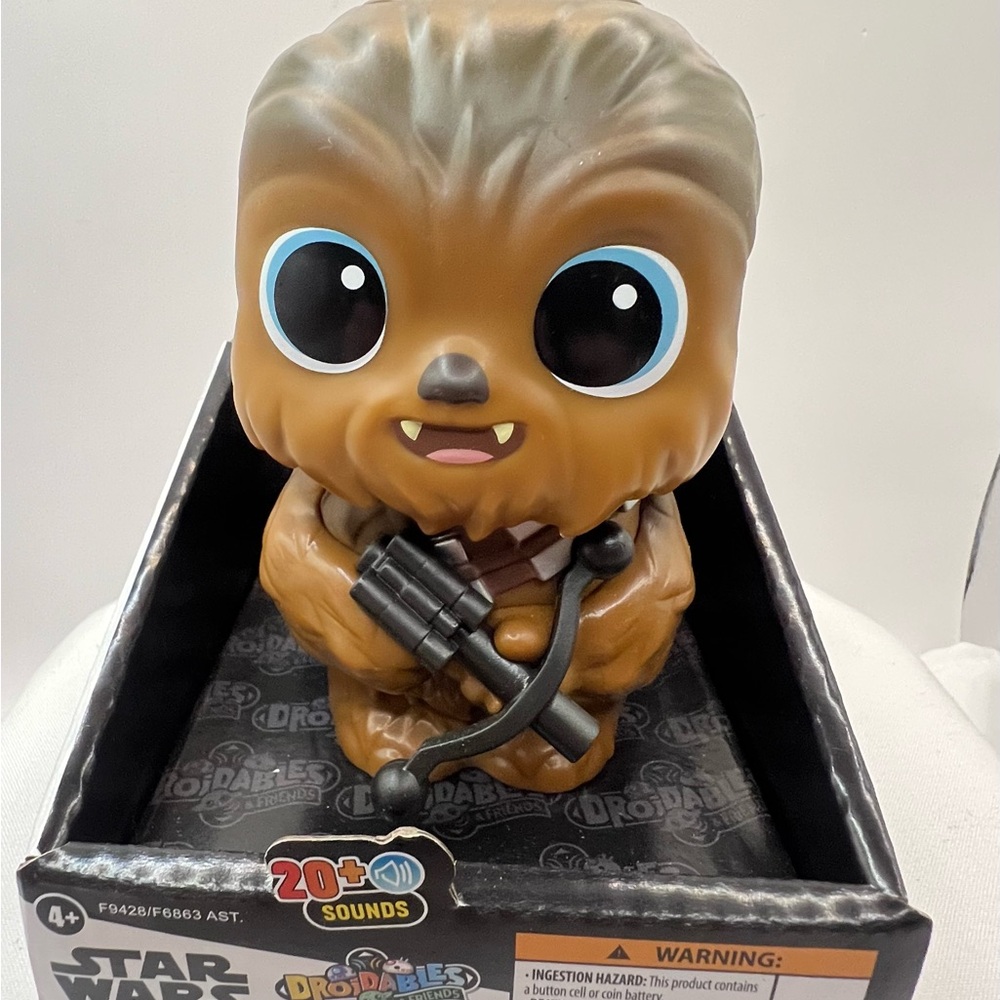 Star Wars - CHEWBACCA - Droidables & Friends w/ 20+ Sounds | Hasbro Disney -NIB
